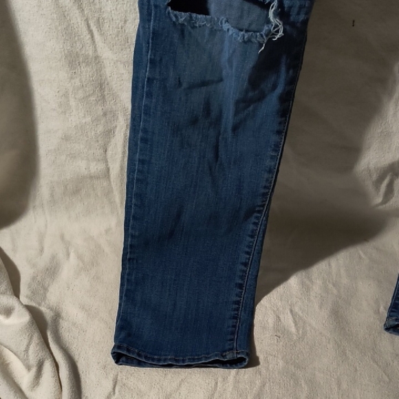 GAP Women's Distressed Skinny Jeans - Dark Blue - Picture 5 of 8